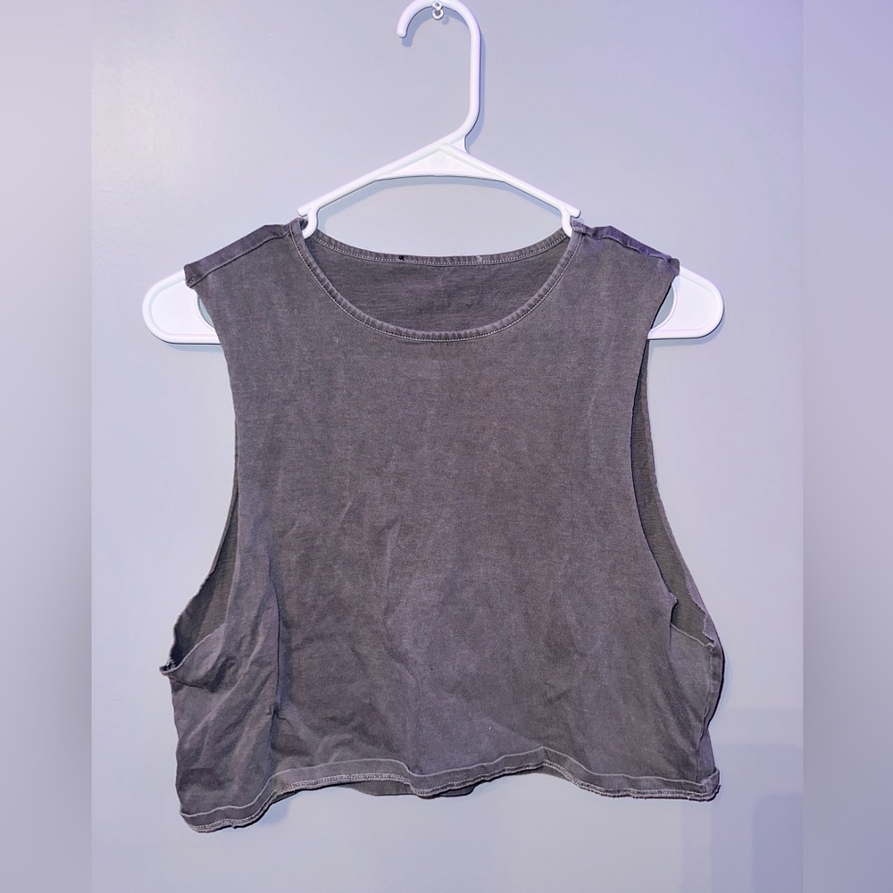cropped tank top